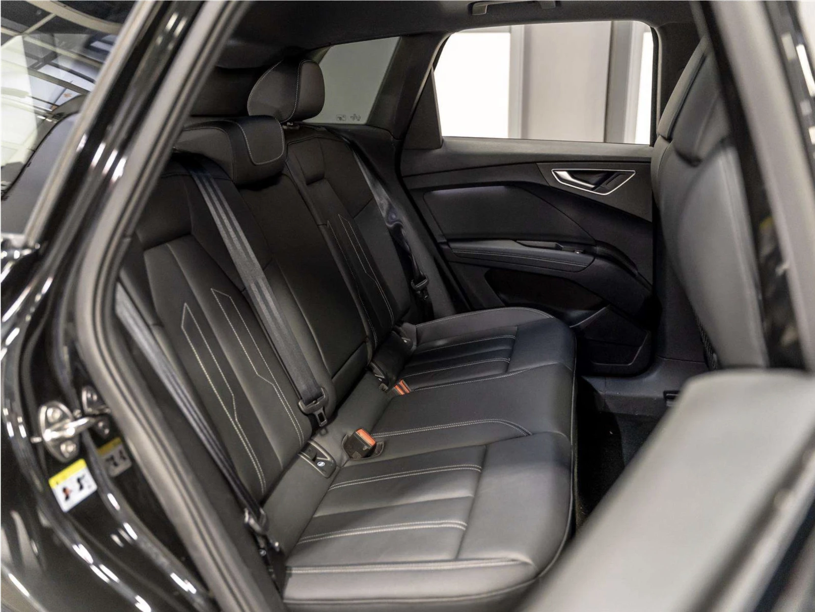 Audi Q4 S-Line E-Tron* MATRIX* �����* 21" RS*  | Mobile.bg � ����������� 11