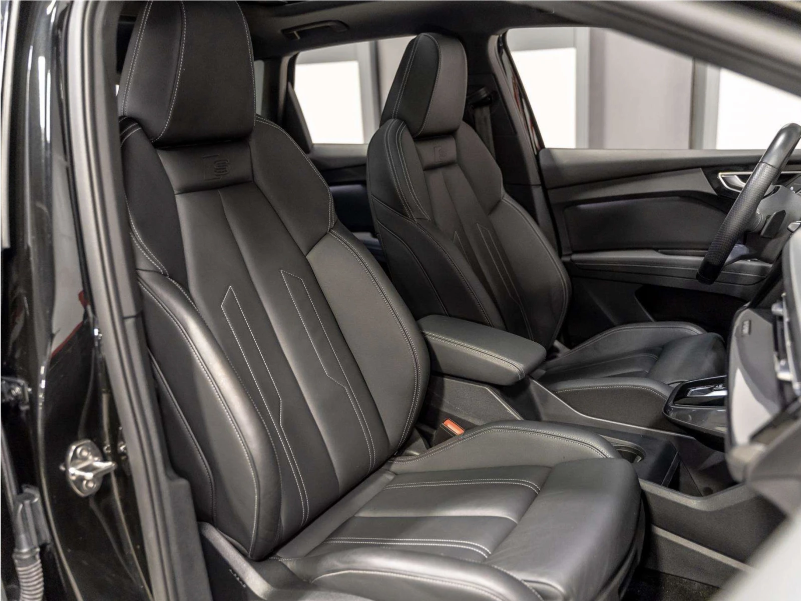 Audi Q4 S-Line E-Tron* MATRIX* �����* 21" RS*  | Mobile.bg � ����������� 10