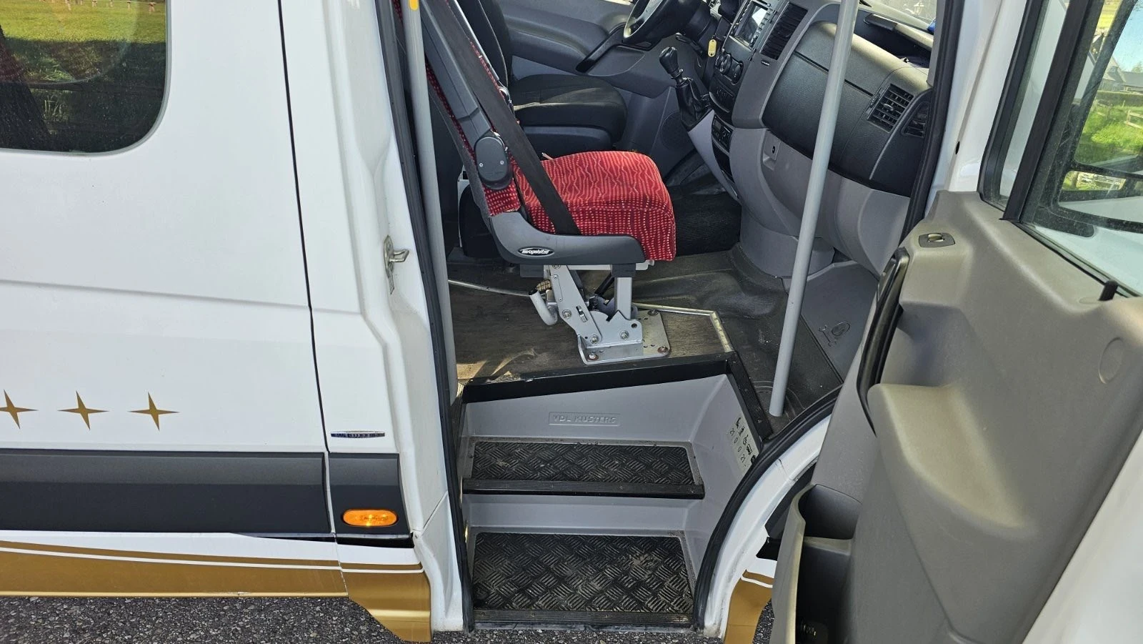 Mercedes-Benz Sprinter 516 УНИКАТ, снимка 13 - Бусове и автобуси - 54492149