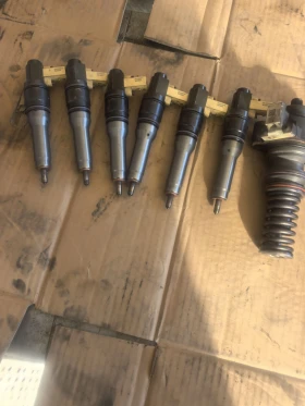 Дюзи с Помпи за Даф 105 , снимка 2