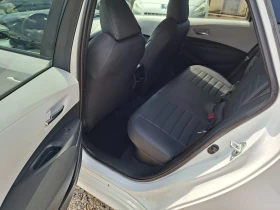 Toyota Corolla 1.8 HYBRiD, снимка 13