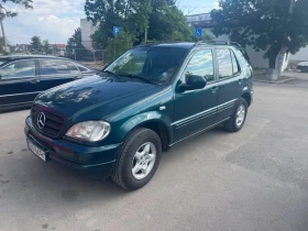 Mercedes-Benz 230, снимка 1
