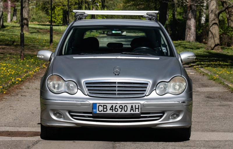 Mercedes-Benz C 220, снимка 5 - Автомобили и джипове - 45301076