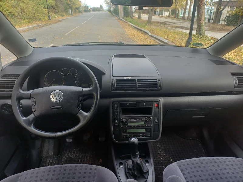 VW Sharan 1.9TDI-131PS, снимка 10 - Автомобили и джипове - 48077140