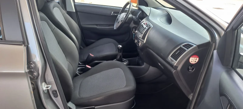 Hyundai I20 1.25i 86ps, снимка 10 - Автомобили и джипове - 49252260