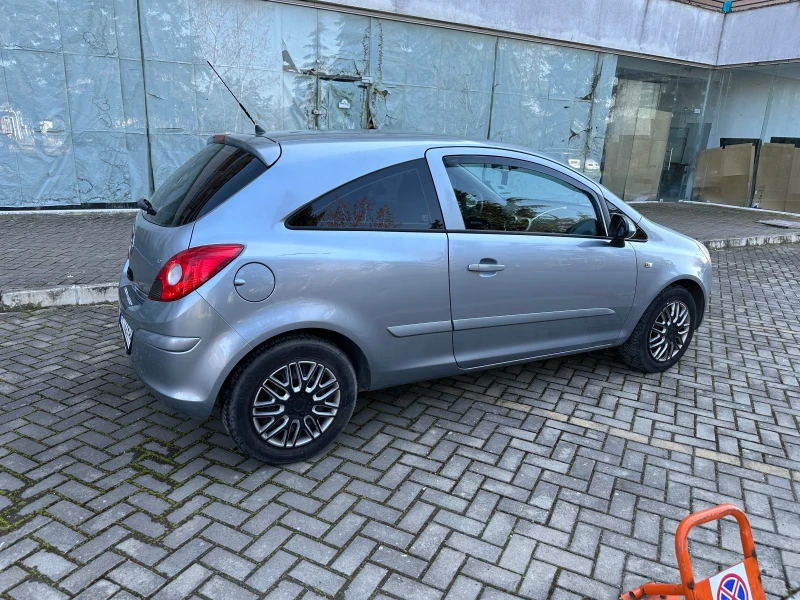 Opel Corsa Климатик ! Външни забележки !, снимка 1 - Автомобили и джипове - 49584527