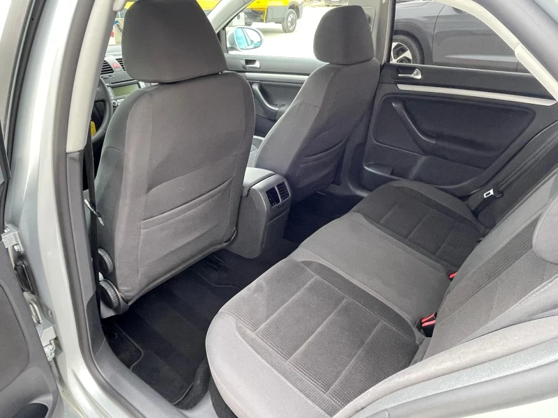 VW Jetta 1.9tdi 105k.c * Nova* UNIKAT* , снимка 8 - Автомобили и джипове - 49866478
