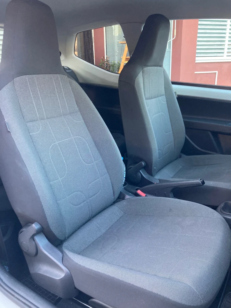 VW Up 1.0 CNG/Porsche Sofia/Сервизна история, снимка 12 - Автомобили и джипове - 51248311