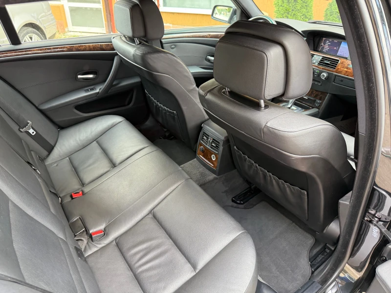 BMW 525 i xDrive* FACE* ПОДГРЕВ* XENON* NAVI* SWISS, снимка 17 - Автомобили и джипове - 50964247