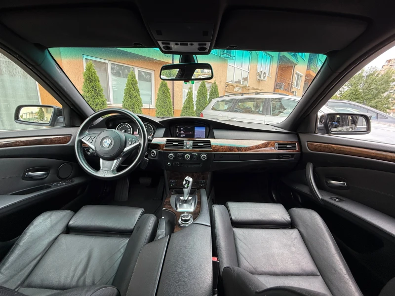 BMW 525 i xDrive* FACE* ПОДГРЕВ* XENON* NAVI* SWISS, снимка 10 - Автомобили и джипове - 50964247