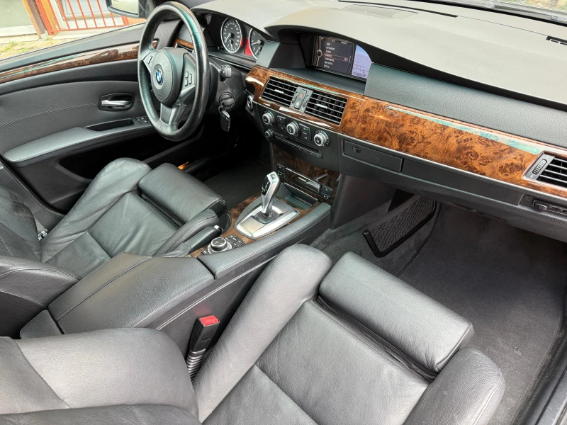 BMW 525 i xDrive* FACE* ПОДГРЕВ* XENON* NAVI* SWISS, снимка 15 - Автомобили и джипове - 50964247