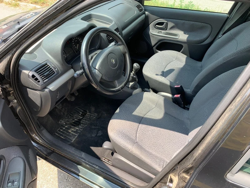 Renault Clio 1.2 Benzin КЛИМАТИК Евро 4, снимка 13 - Автомобили и джипове - 51290579
