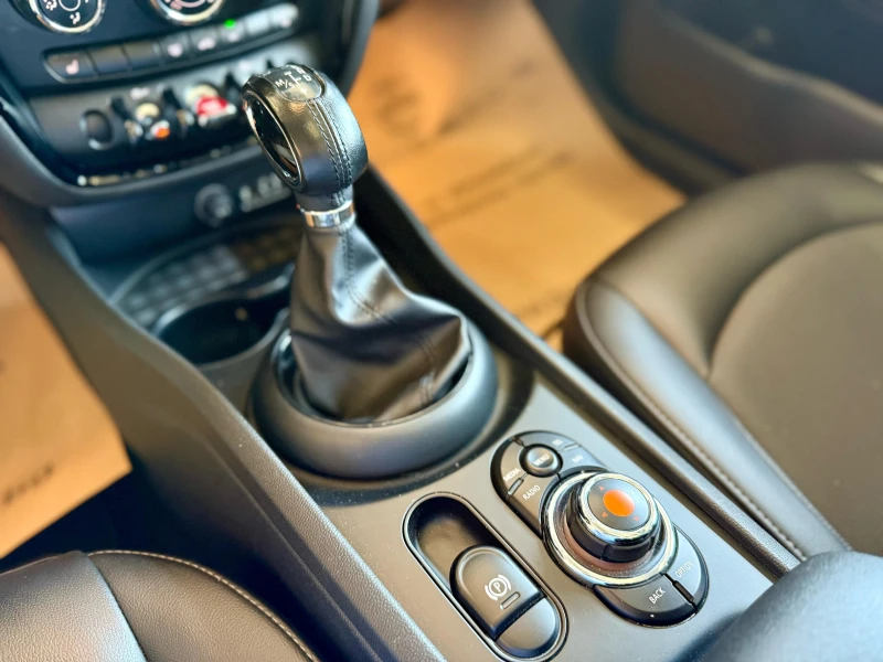 Mini Clubman ALL4* Turbo* Лизинг* Automatic, снимка 12 - Автомобили и джипове - 51378004