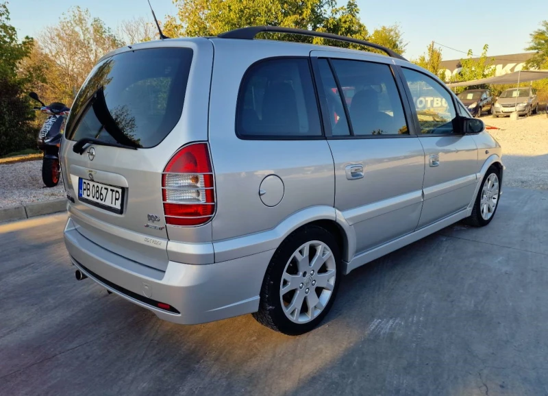 Opel Zafira OPC 2.0i turbo, снимка 5 - Автомобили и джипове - 51913186