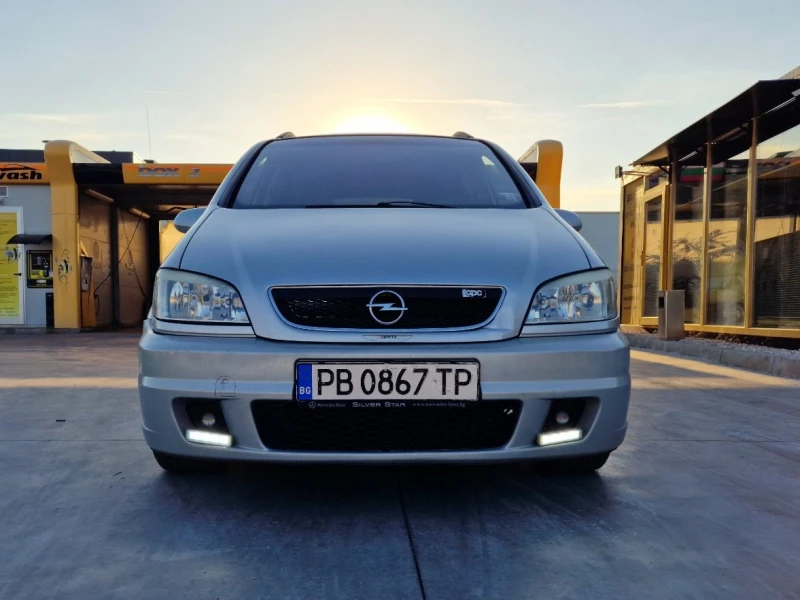 Opel Zafira OPC 2.0i turbo, снимка 2 - Автомобили и джипове - 51913186