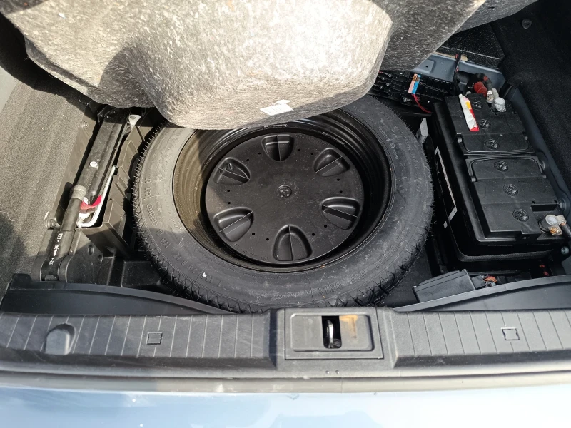 Mercedes-Benz E 270 Avantgarde , снимка 12 - Автомобили и джипове - 52258164