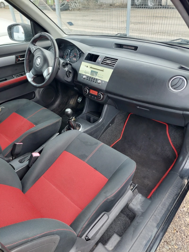 Suzuki Swift 1.6 SPORT, снимка 8 - Автомобили и джипове - 53022447