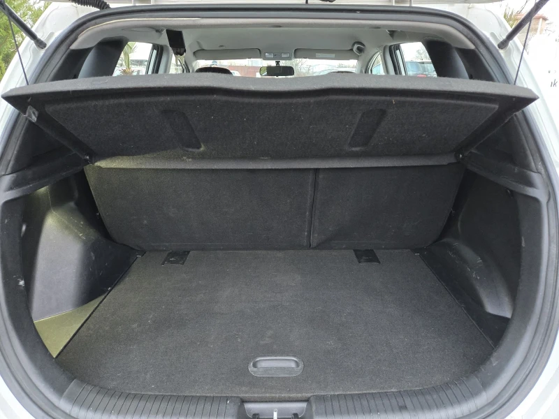 Hyundai Ix20 1.4CRDI-90кс= 6СКОРОСТИ= COMFORT, снимка 10 - Автомобили и джипове - 53264478