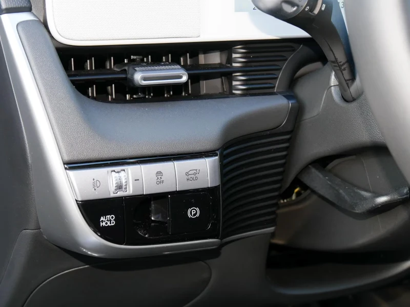 Hyundai Ioniq 5 UNIQ/325HP/4WD/PANO/CAM/MEMO/HUD/LED/CPLAY/737g, снимка 8 - Автомобили и джипове - 53287005