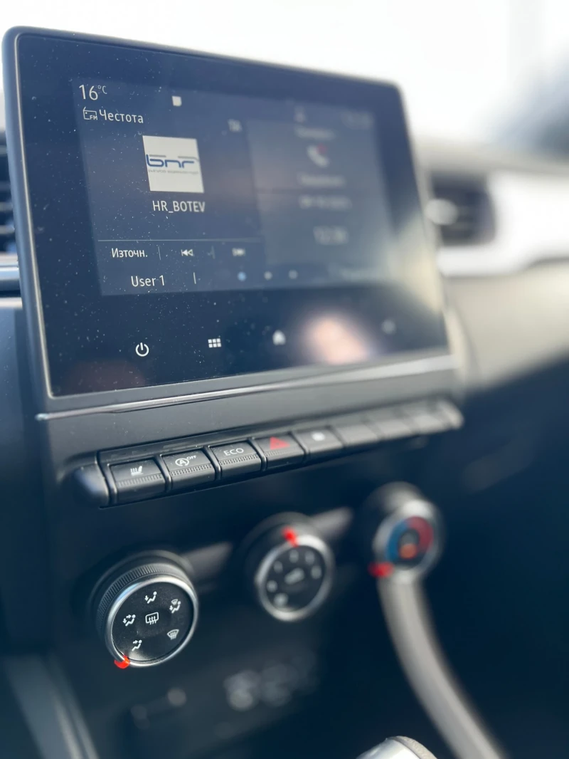 Renault Captur 14900km ПОДГРЕВ, снимка 11 - Автомобили и джипове - 53386405