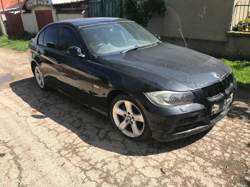 BMW 320 мотор на Части, снимка 1 - Автомобили и джипове - 25207309