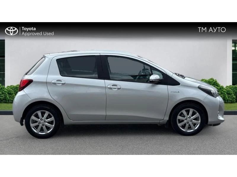 Toyota Yaris 1.5HSD CHIC, снимка 17 - Автомобили и джипове - 55022816