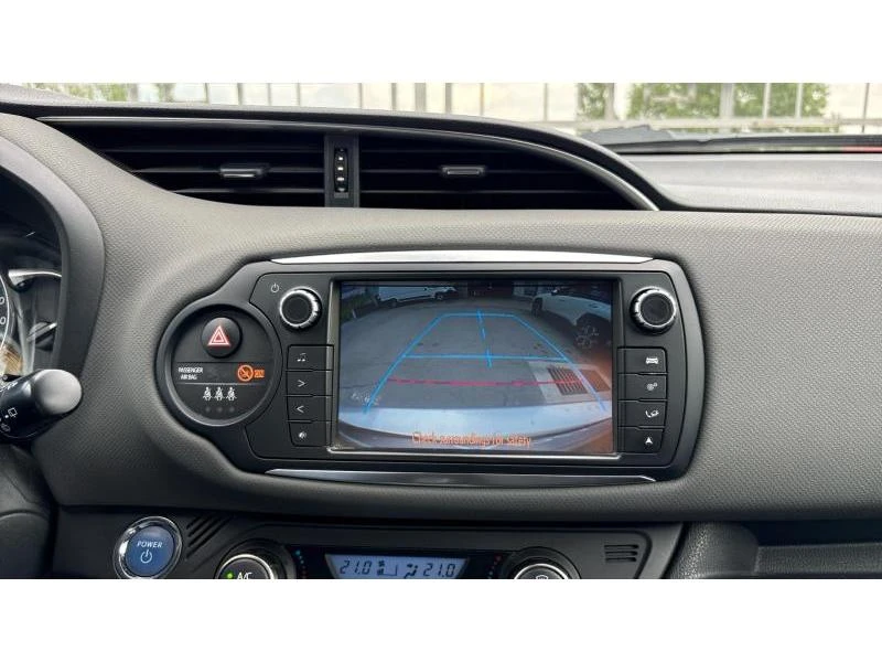 Toyota Yaris 1.5HSD CHIC, снимка 15 - Автомобили и джипове - 55022816