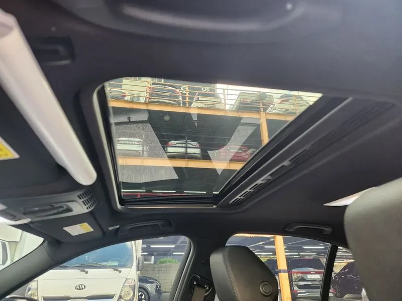 BMW 320 i - САМО 30% АВАНС, снимка 13 - Автомобили и джипове - 56304453