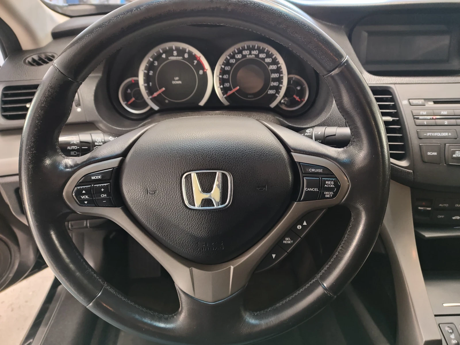 Honda Accord 2.0 156кс - изображение 9