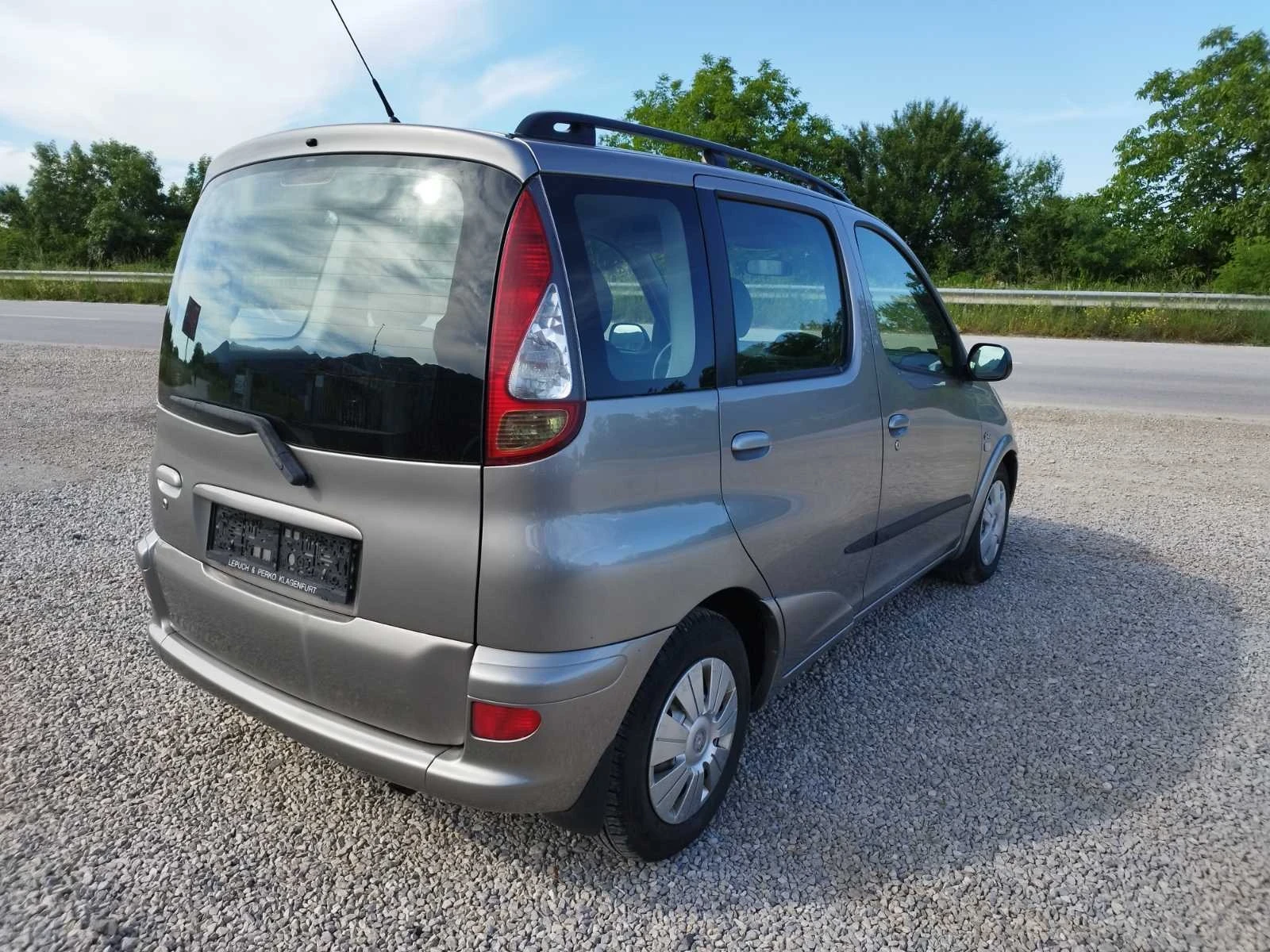 Toyota Yaris verso 1.4 D4D  - изображение 6