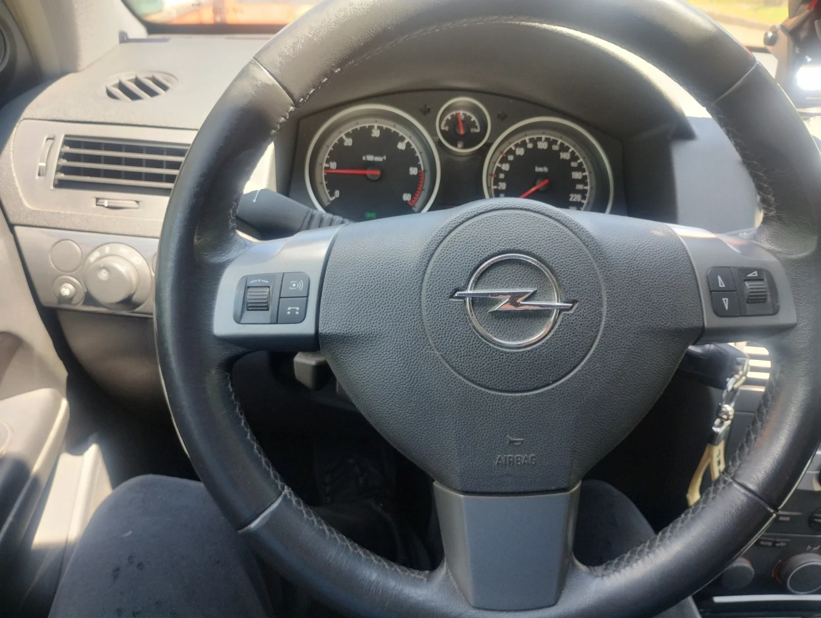 Opel Astra  - изображение 10
