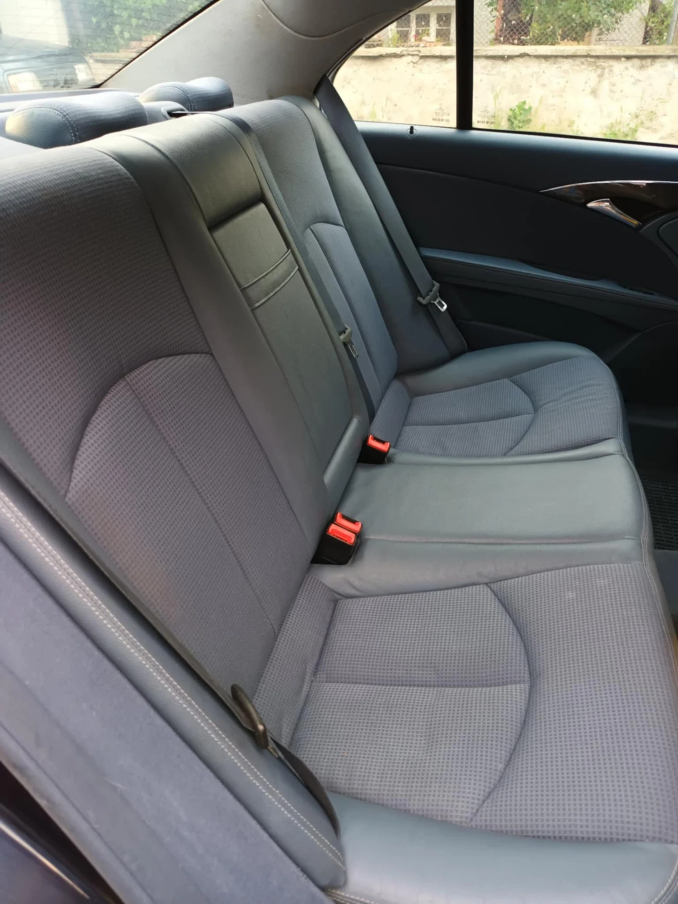 Mercedes-Benz E 270 2.7 Cdi - изображение 3