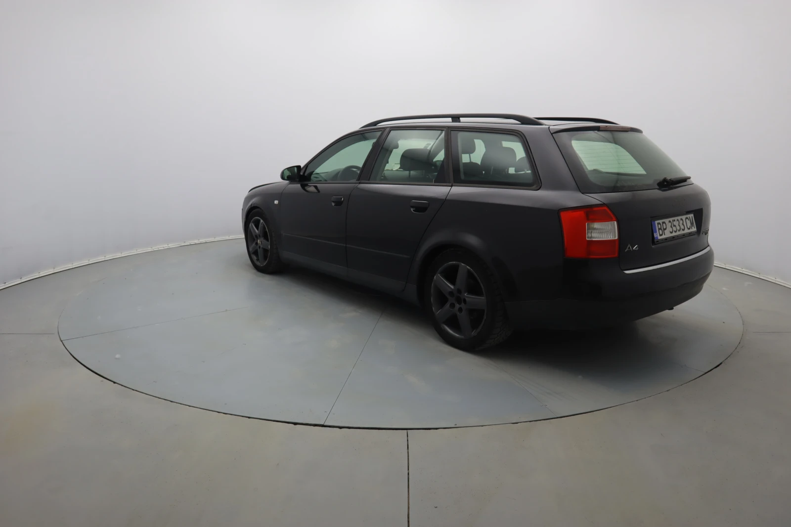 Audi A4 2.5 TDI - изображение 5