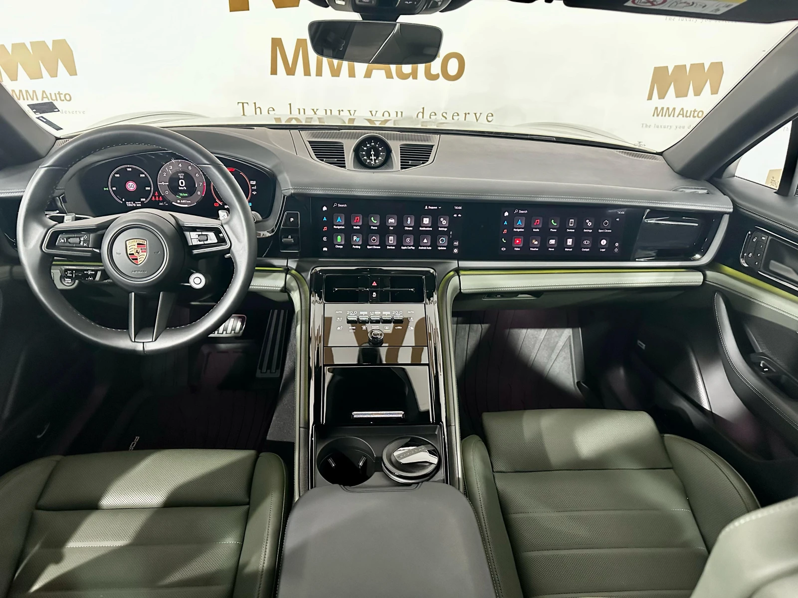 Porsche Panamera 4* E-Hybrid* HuD* Pano* PassengerDisplay - изображение 10
