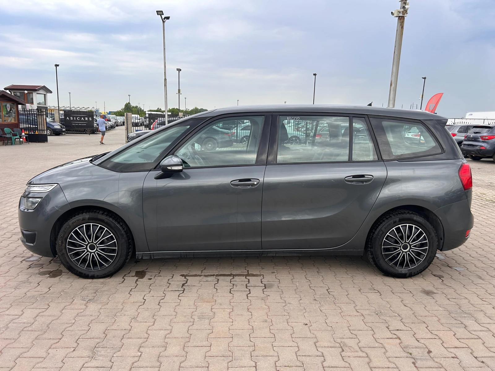 Citroen Grand C4 Picasso 1.6HDI 6+ 1 NAVI EURO 5 - изображение 9
