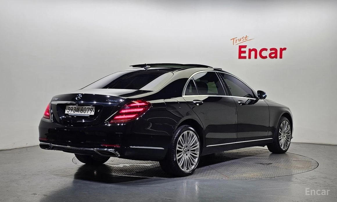 Mercedes-Benz S 560  - изображение 2
