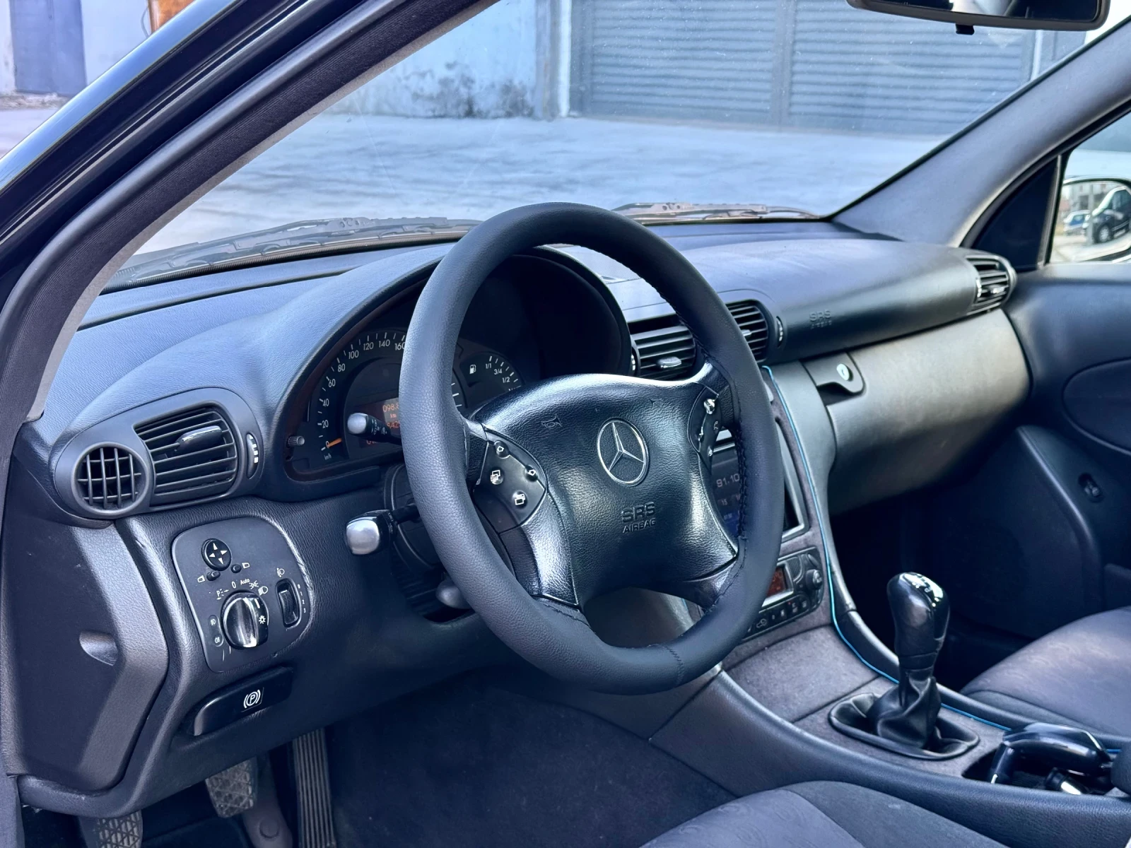 Mercedes-Benz C 220 2.2CDI 143k.c./6 скорости - изображение 7