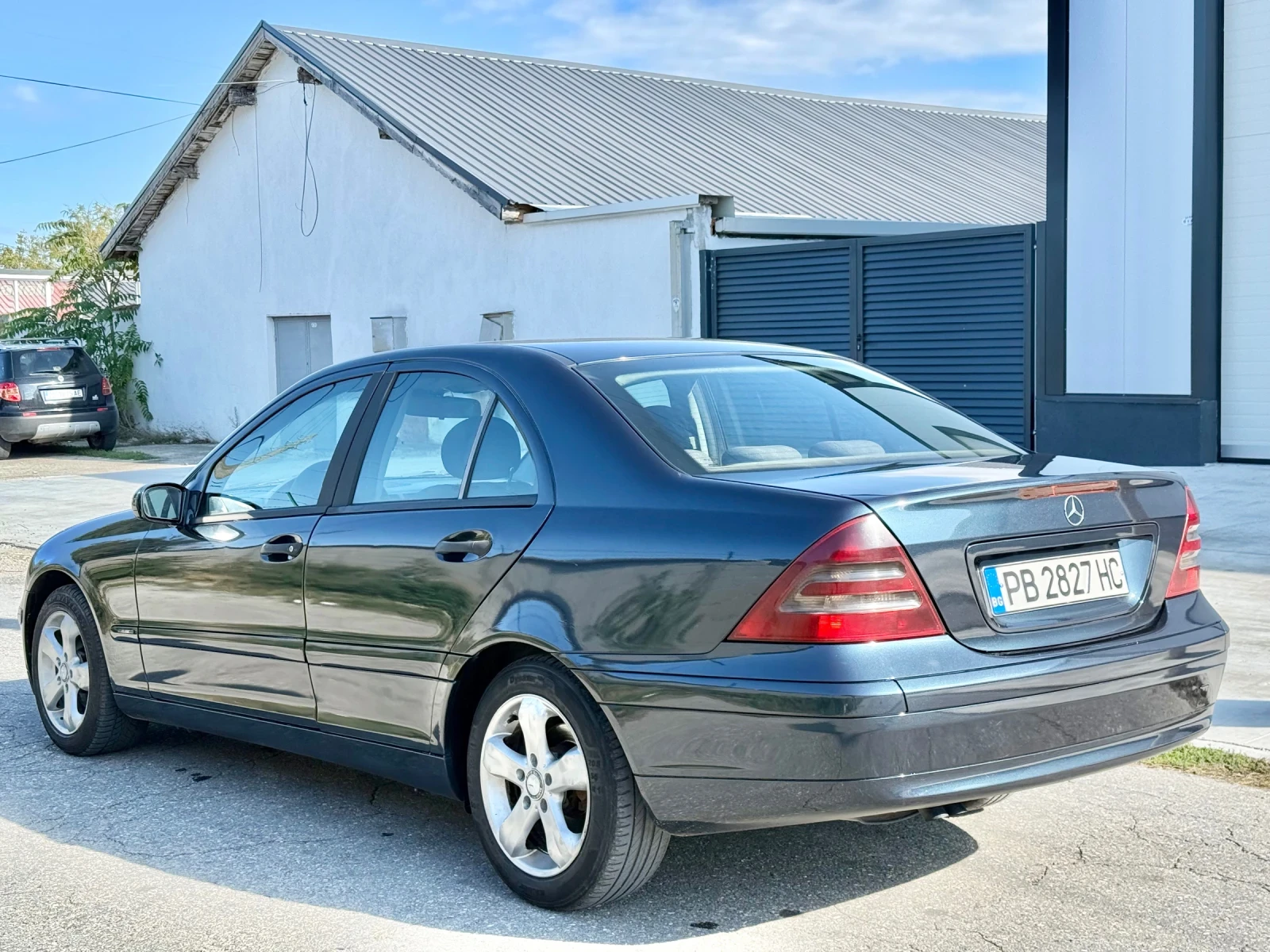 Mercedes-Benz C 220 2.2CDI 143k.c./6 скорости - изображение 3