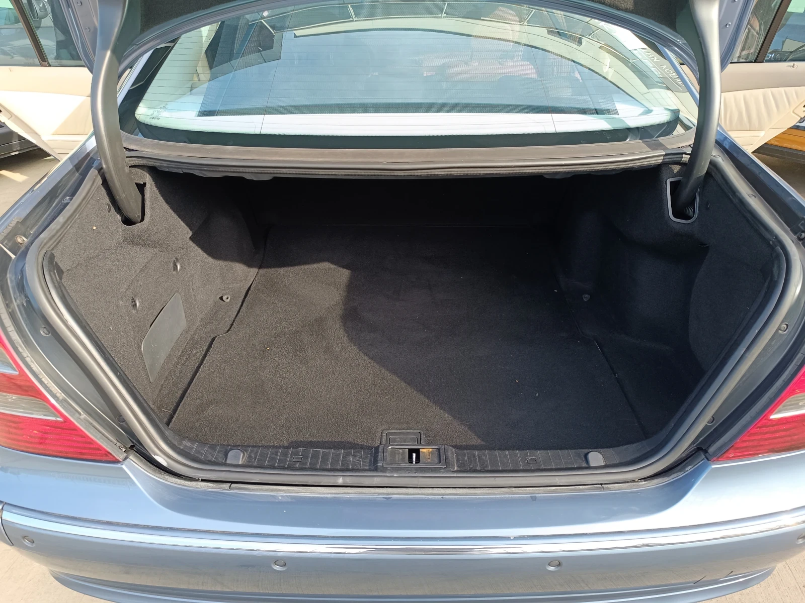 Mercedes-Benz E 270 Avantgarde  | Mobile.bg   11