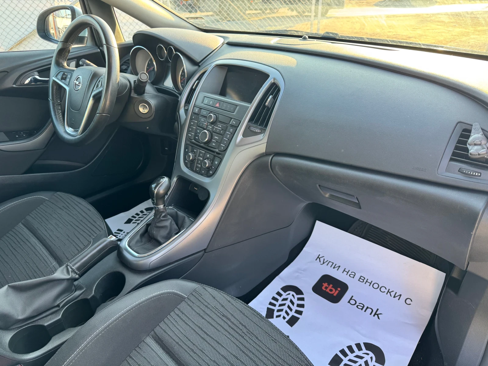 Opel Astra 1.6 benzin sedan, снимка 13 - Автомобили и джипове - 53710229