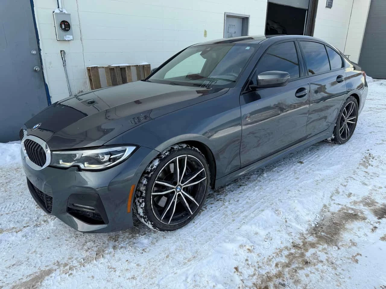 BMW 330 * 330I XDRIVE * CARFAX * БЕЗ ПЪРВОНАЧАЛНА ВНОСКА