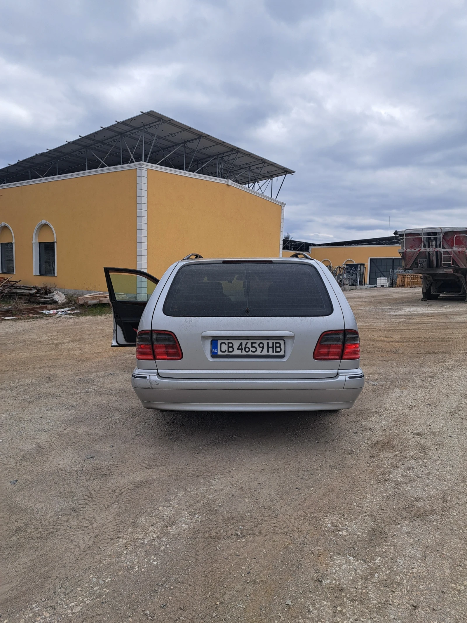 Mercedes-Benz E 220 W210 2.2 CDI , снимка 4 - Автомобили и джипове - 53965873