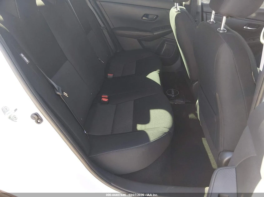 Nissan Sentra 2.0L I-4 DI, DOHC, VVT, 149HP Front Wheel Drive | Mobile.bg � ����������� 8