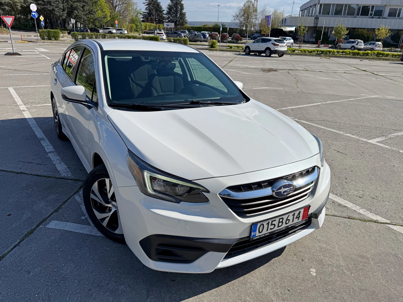 Subaru Legacy Distrionic/Lane-Assist/Car-Play&AndroidAuto/Camera, снимка 2 - Автомобили и джипове - 54296269