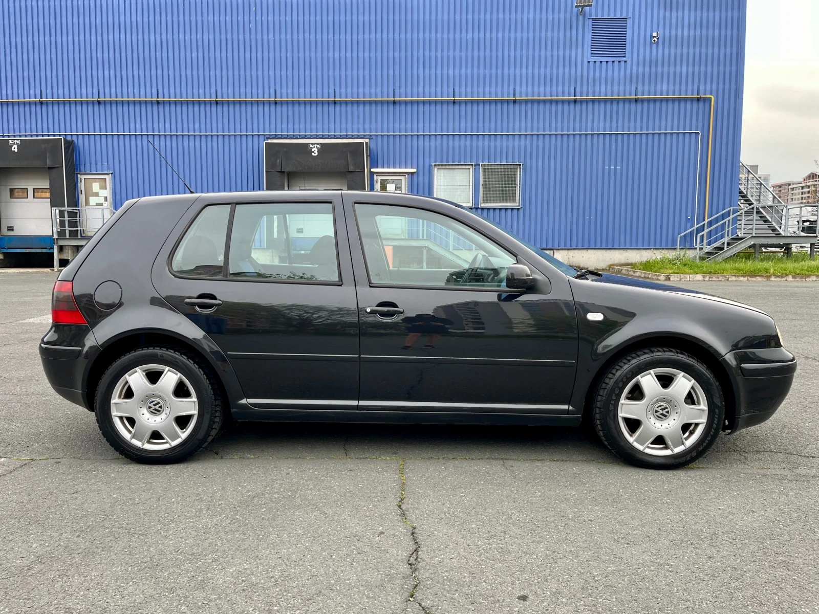 VW Golf 1.9 TDI 90кс ALH, снимка 4 - Автомобили и джипове - 54478790