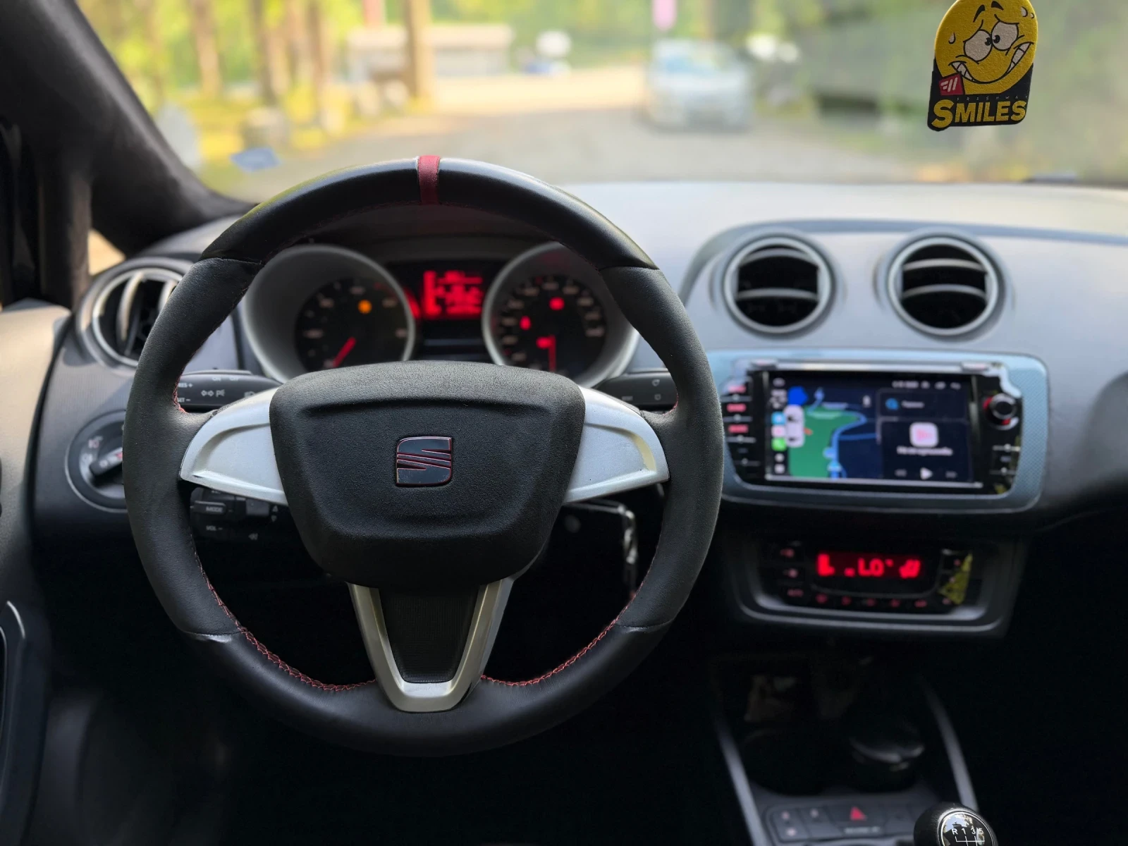 Seat Ibiza 1.9TDI 105к.с. NAVI/CarPlay/LED, снимка 12 - Автомобили и джипове - 54495512