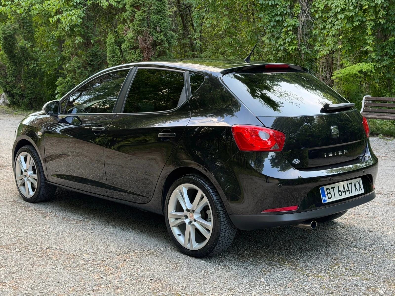 Seat Ibiza 1.9TDI 105к.с. NAVI/CarPlay/LED, снимка 6 - Автомобили и джипове - 54495512