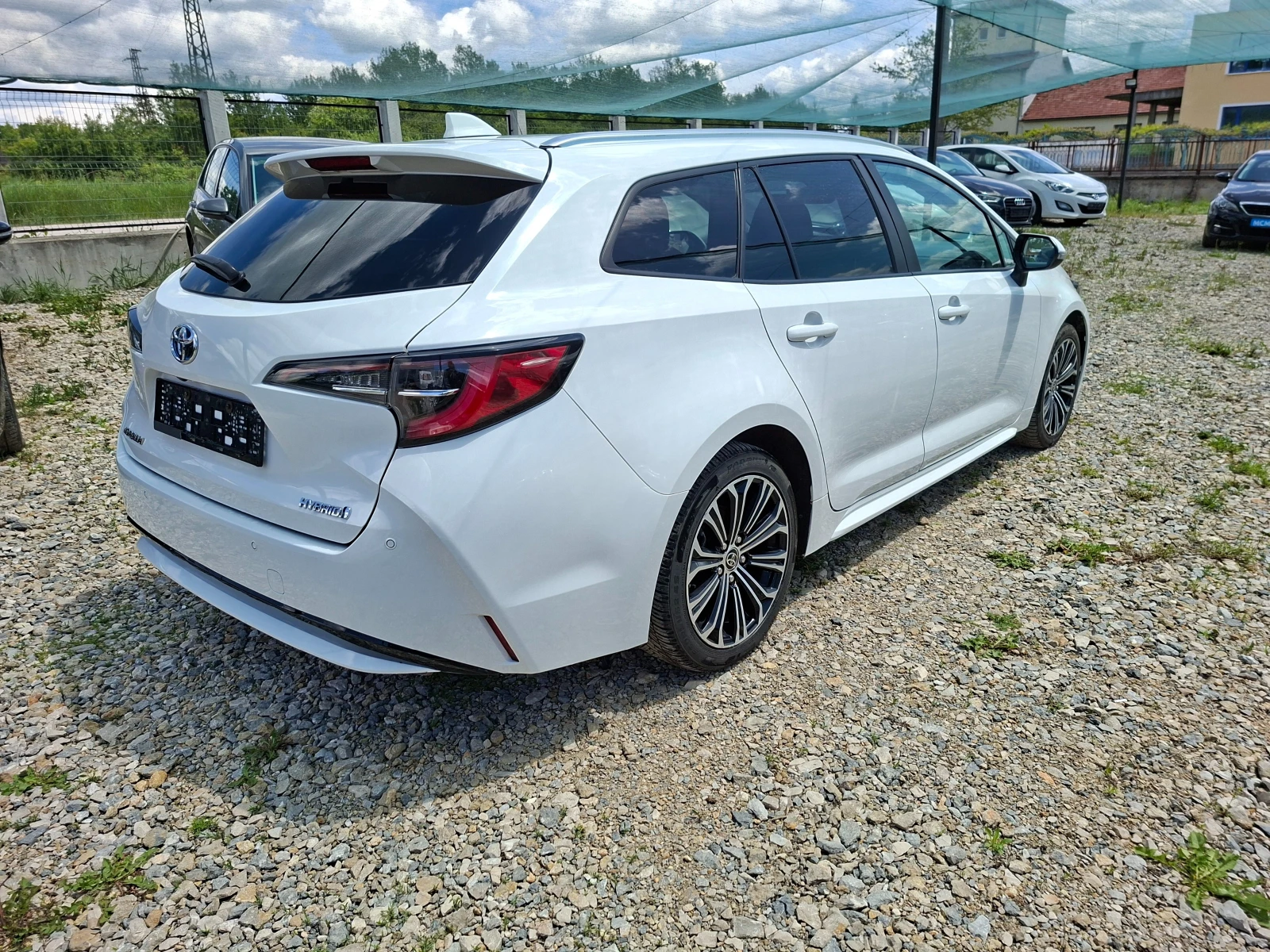 Toyota Corolla 1.8 HYBRiD | Mobile.bg � ����������� 5