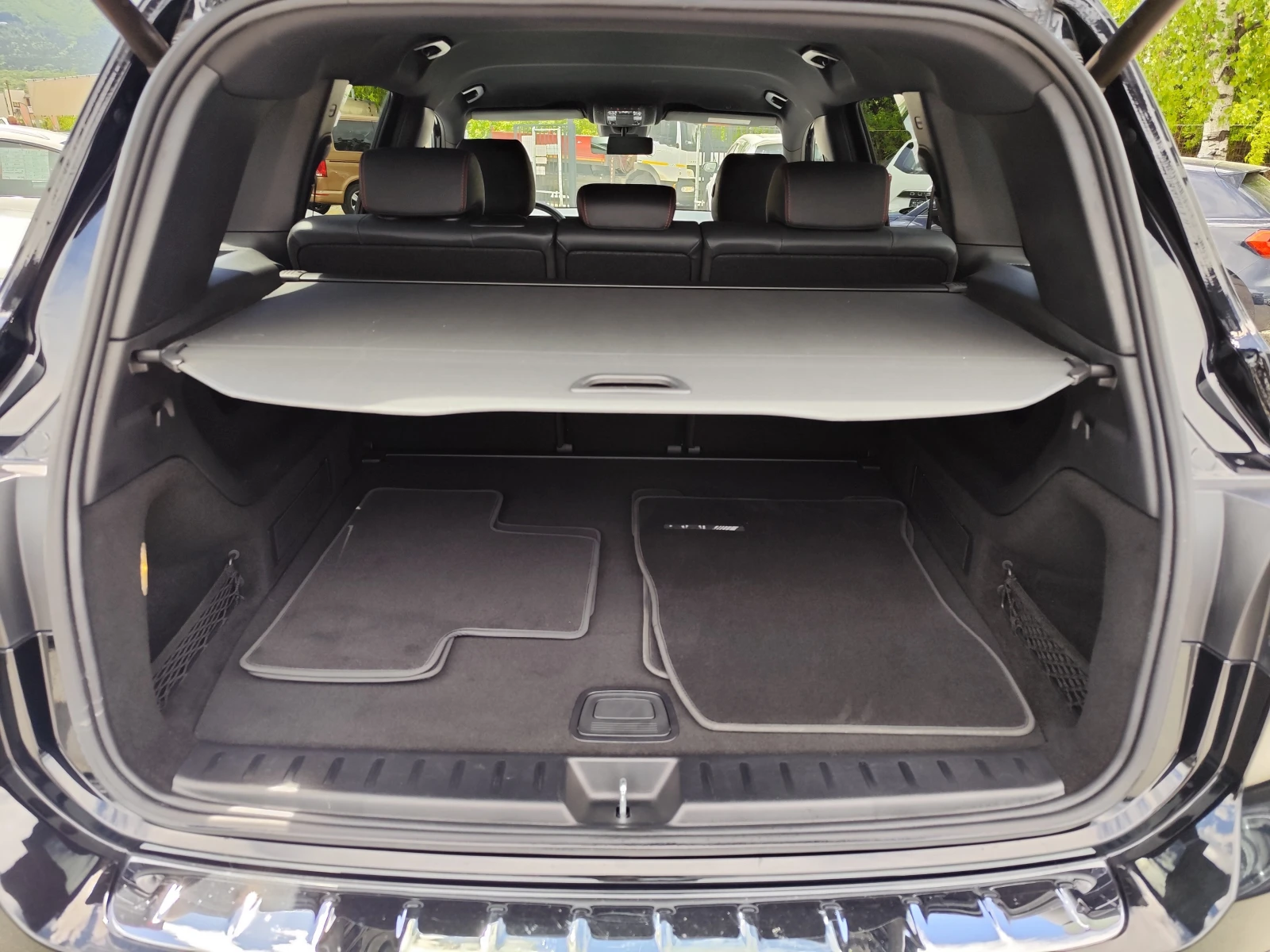 Mercedes-Benz EQB 300 4 MATIC* * AMG LINE* NAVI* KAMEPA* LED* , снимка 14 - Автомобили и джипове - 54566089