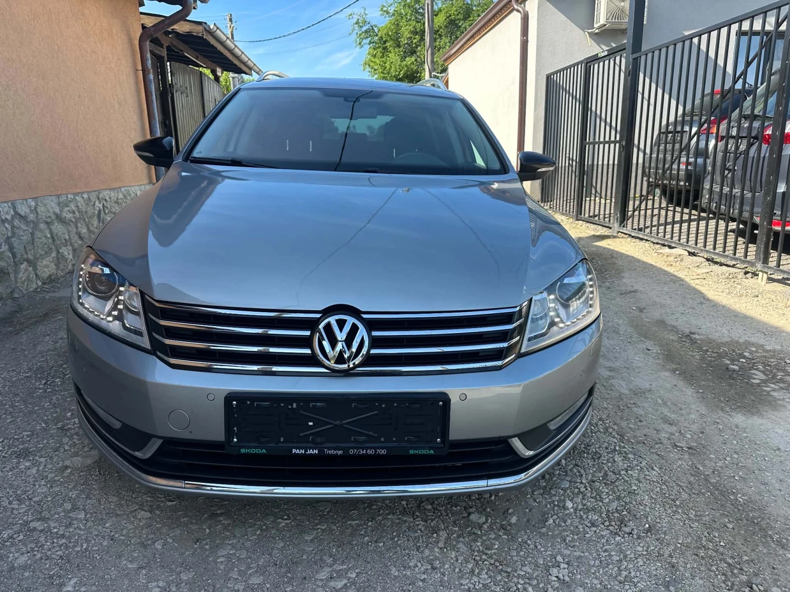 VW Passat 2.0 TDI Highline, снимка 6 - Автомобили и джипове - 54639306